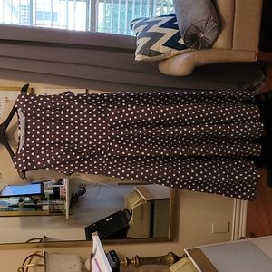 Beautiful, mid calf tea dress.